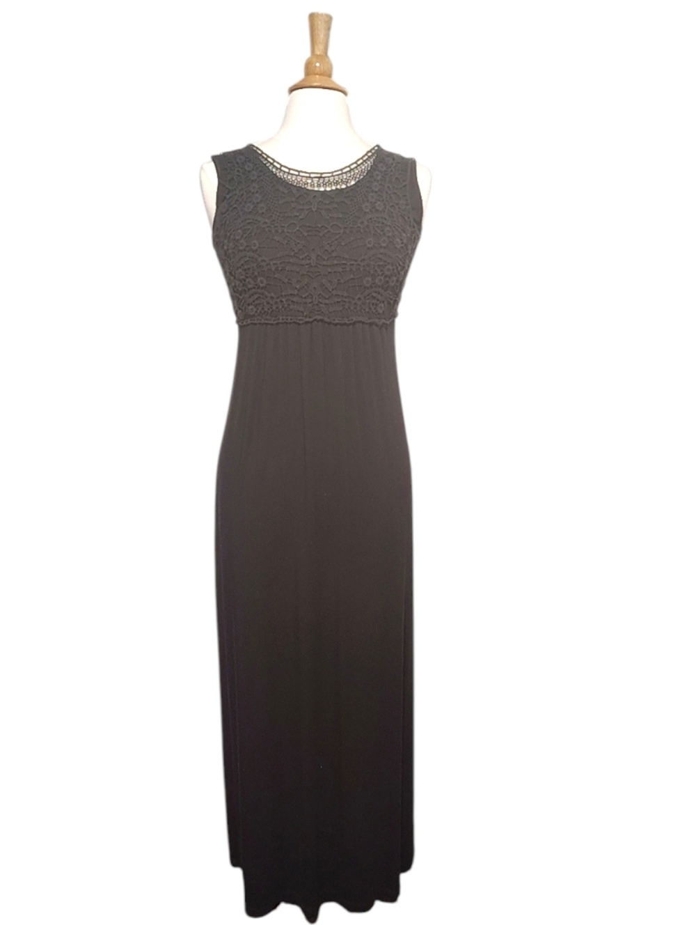 Chicos Women's Travelers Black Slinky Sleeveless Crochet Bodice Maxi Dress S